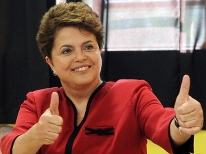 Dilma é reeleita presidente do Brasil