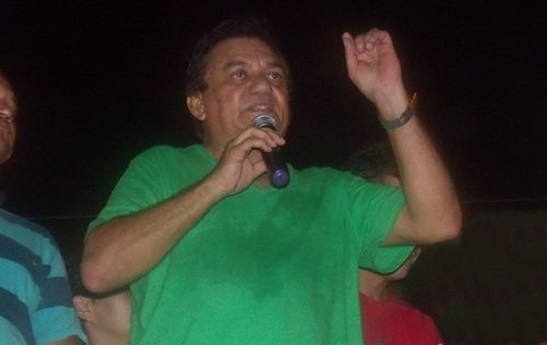 “Sou pré – candidato a prefeito sim!”, declara ex – prefeito Henrique Salgado