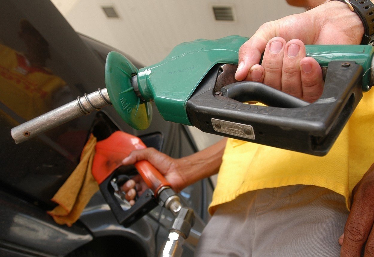 Mais reajuste! Preço da Gasolina sobe 6% e o Diesel 4%