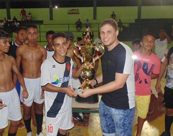 Em grande partida, time do Vasco se consagra campeão da I Copa Pindaré de Futsal sub 19 em cima do Benfica