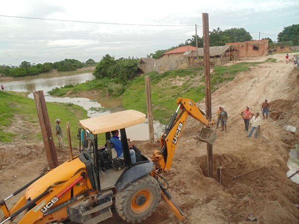 Prefeitura de Pindaré Mirim começa a realizar o sonho dos moradores de comunidade ribeirinha com a construção de uma nova ponte