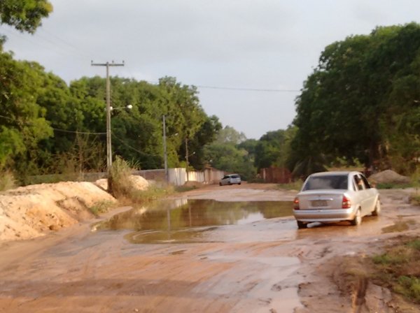 Situação da estrada da comunidade Santa Helena em Pindaré preocupa moradores