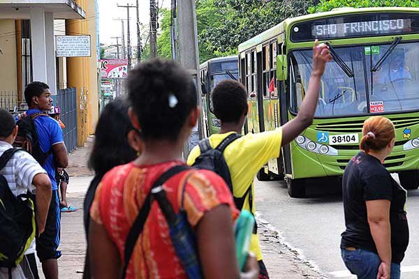 São Luís amanhece praticamente sem ônibus pelo 2º dia consecutivo