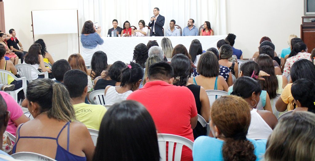 Prefeitura de Santa Inês divulga edital convocando 202 professores excedentes de Concurso
