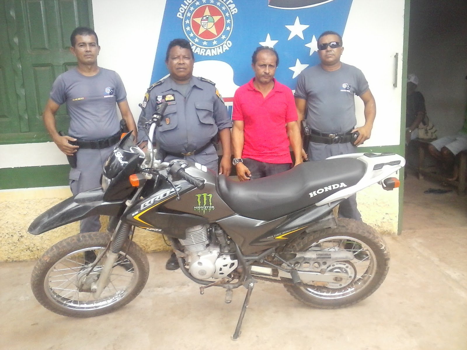 Em São João do Caru, polícia militar apreende duas motos roubadas