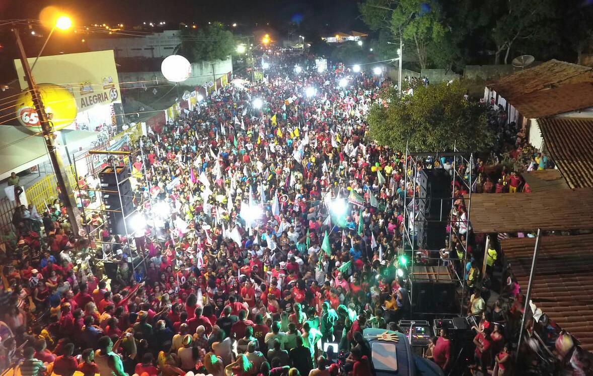 Milhares de pessoas participam da inauguração do comitê de Henrique Salgado em Pindaré Mirim