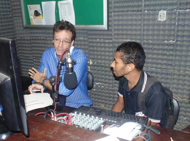 Promotor de Justiça concede entrevista a Rádio Dehon e alerta eleitores de Pindaré Mirim