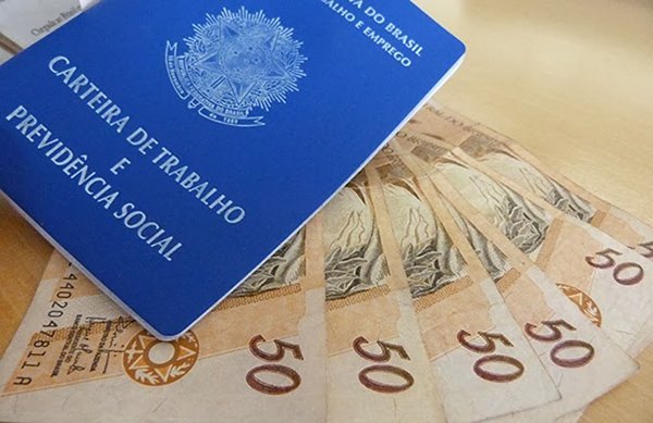 Governo anuncia salário mínimo de R$ 937 em 2017