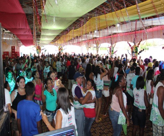 Baile dos Idosos abriu o Carnaval 2017 de Pindaré Mirim