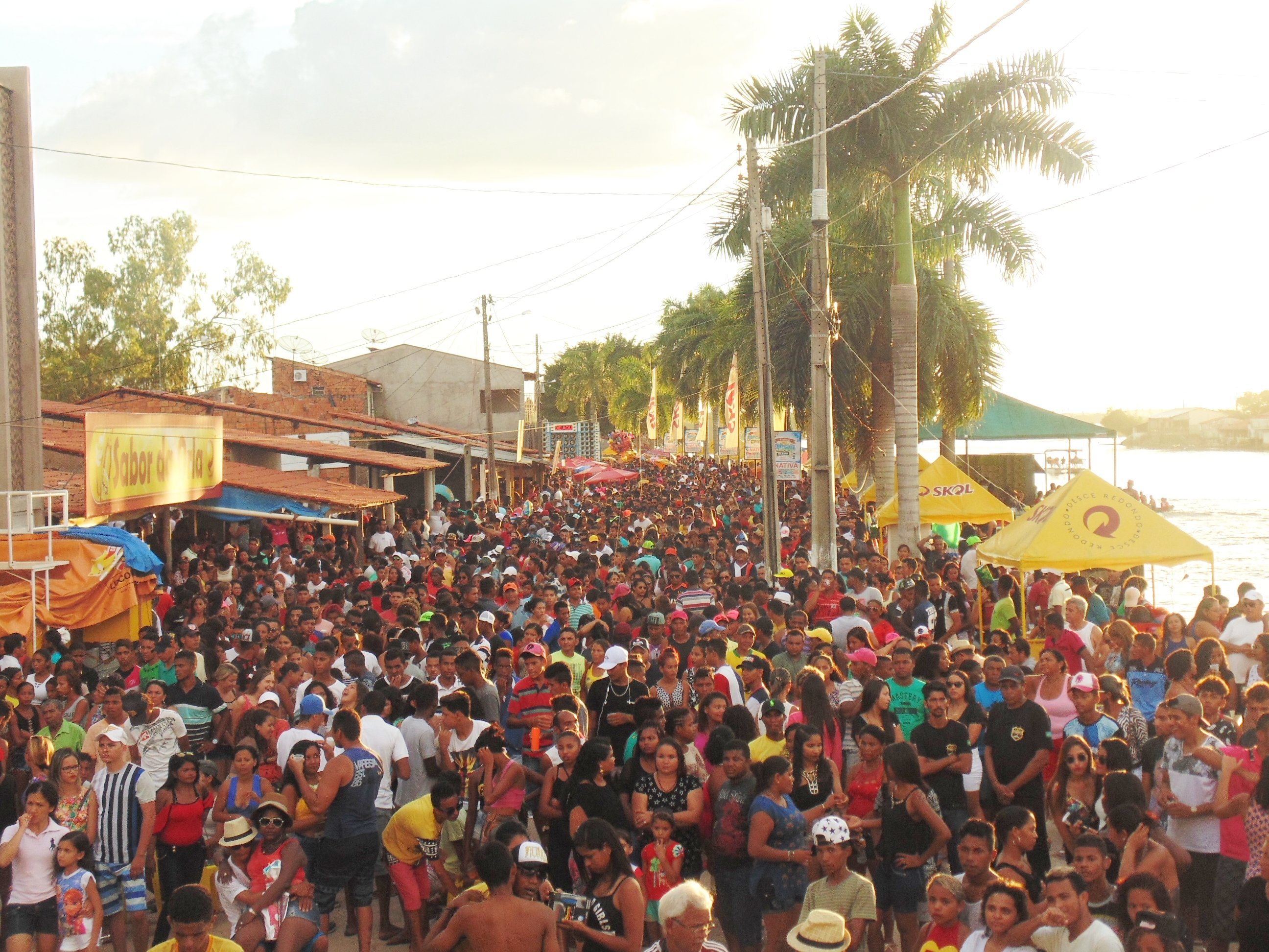 Milhares de pessoas participam da 10º edição do Festival da Piaba em Pindaré Mirim