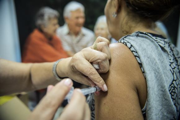 Secretaria de Saúde de Santa Inês convoca população para vacinação