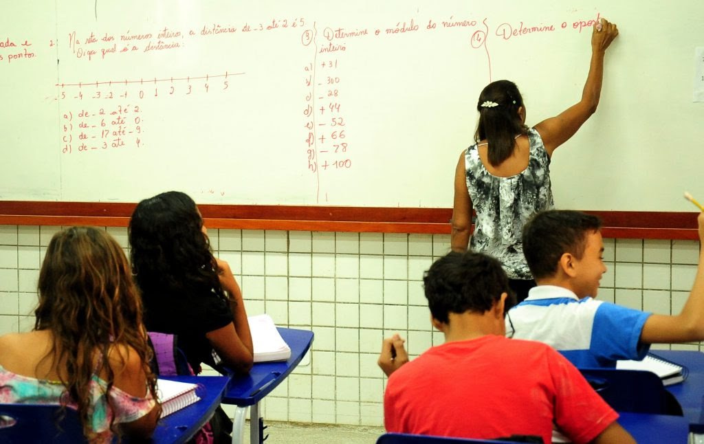 Assinada Medida Provisória que amplia a possibilidade de unificação de matrículas para professores da rede pública