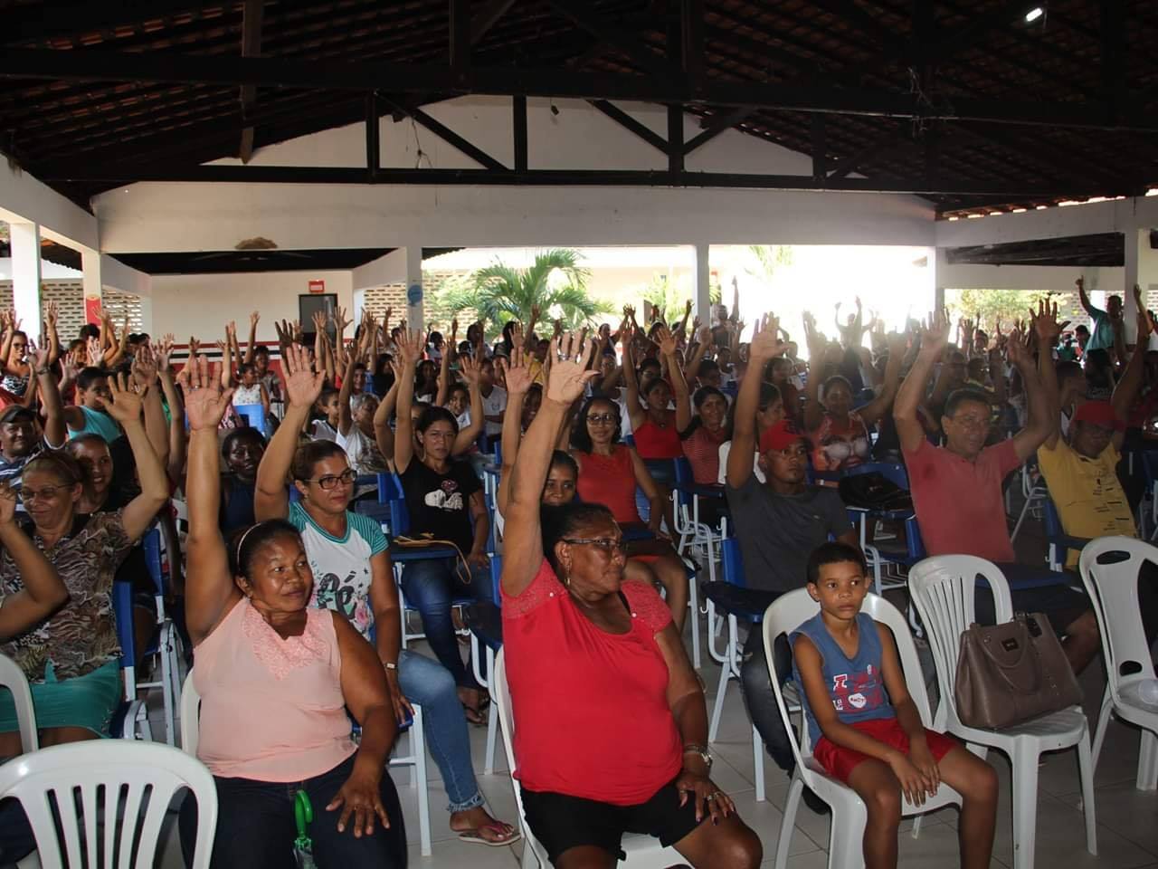 Comunidade escolar aprova proposta de implantação da escola cívico-militar em Pindaré Mirim