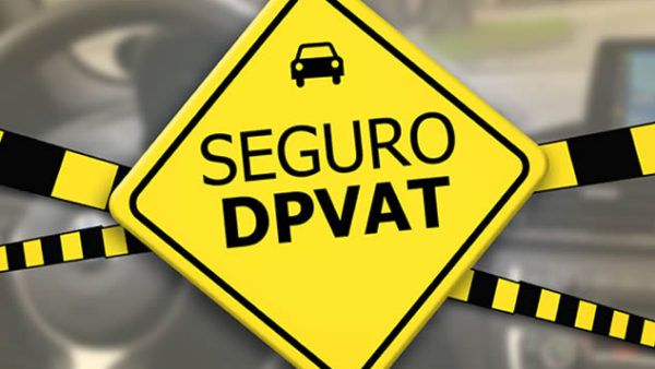 Bolsonaro assina medida provisória que extingue o Dpvat a partir de 2020