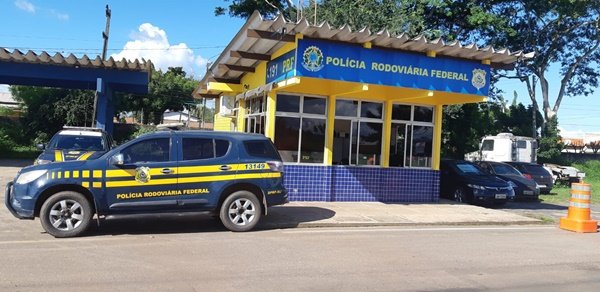 Santa Inês: Homem é preso por receptação de veículo roubado após passar pela unidade da PRF sem capacete