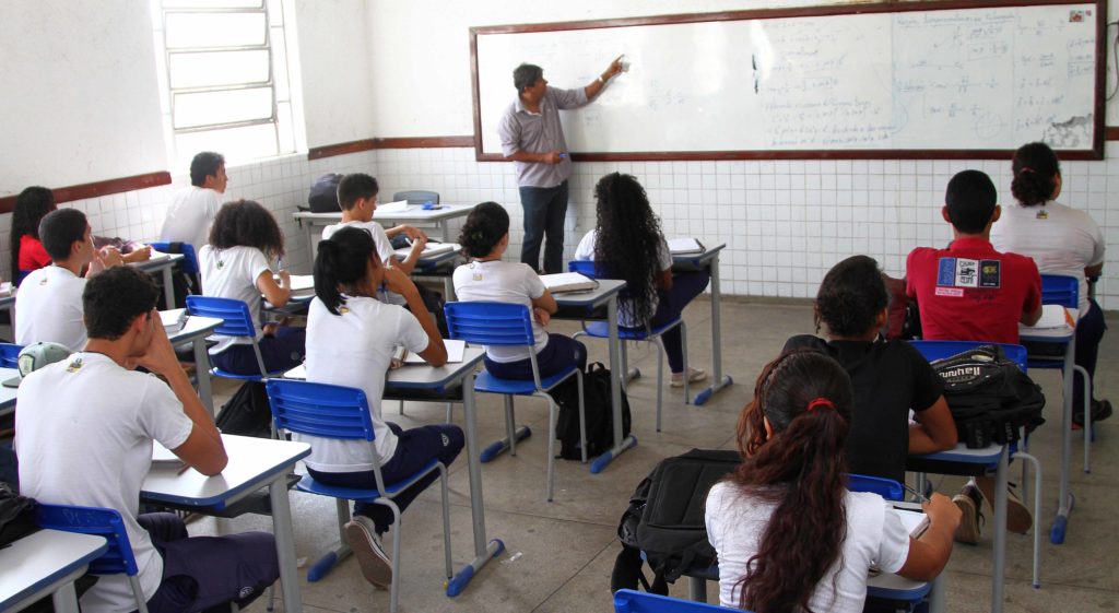 Governo do Maranhão edita decreto sobre retorno de aulas presenciais; veja as novas medidas