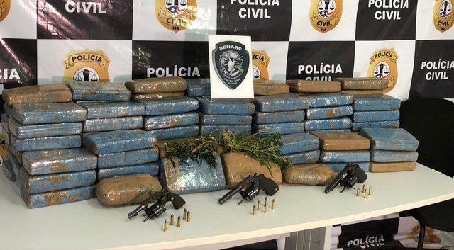 Polícia apreende armas e 120 kg de maconha em Vitória do Mearim