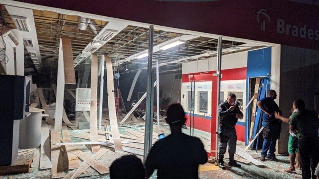 Criminosos explodem agência bancária na cidade de São João do Carú