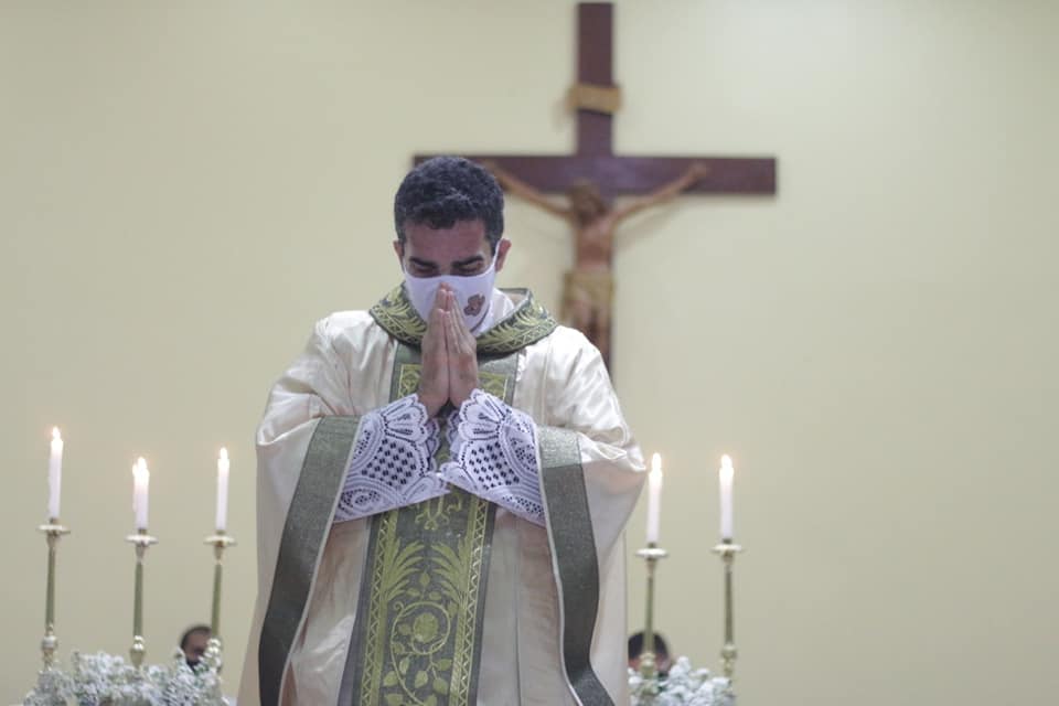 Igreja católica tem um novo sacerdote: Padre Arlyson Ernesto